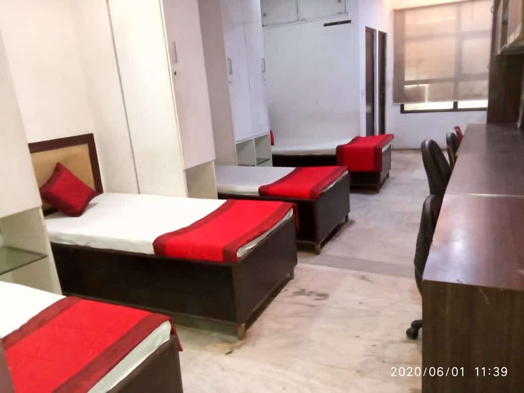 You are currently viewing Four Bed Sharing